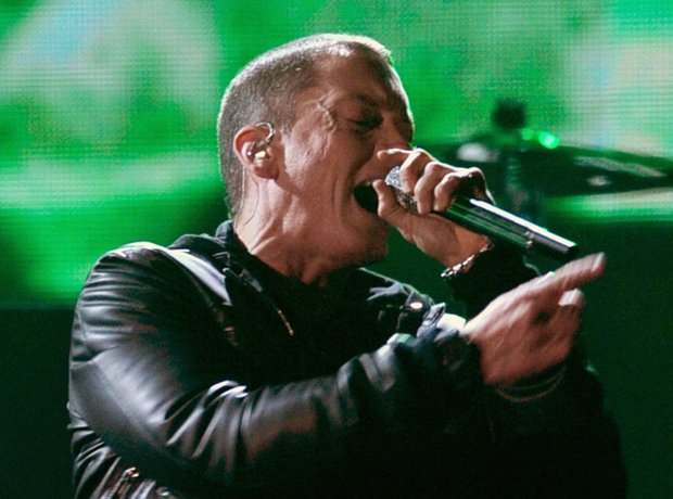 Eminem at the Grammy Awards 2011