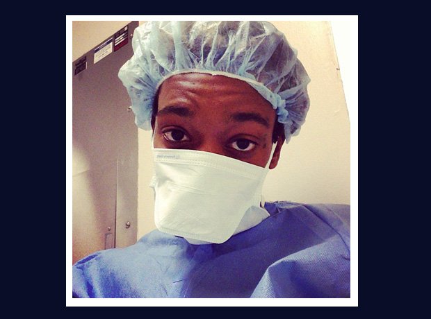 Wiz Khalifa at hospital selfie
