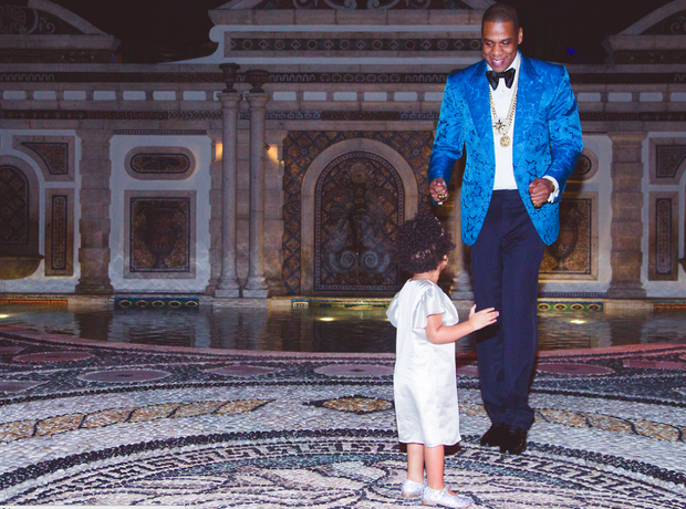 Jay-Z and daughter Blue Ivy 📸😍 - We Love The 90s - Urban Music
