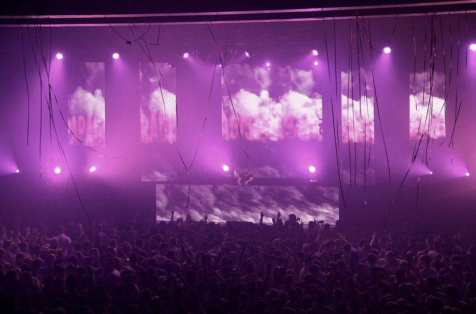 Atmosphere at the Victoria Warehouse