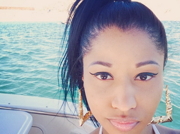 Nicki Minaj selfie March 2014