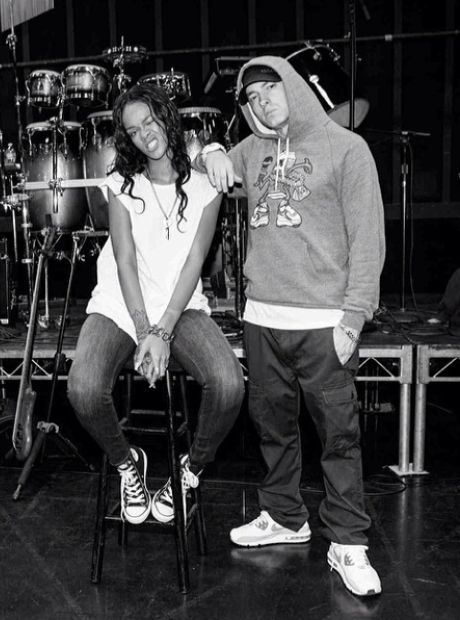 Rihanna and Eminem Backstage MTV Movie Awards 201