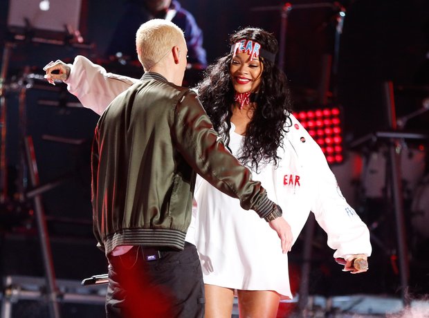Rihanna and Eminem perform at the MTV Movie Awards