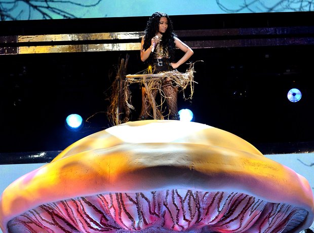 Nicki Minaj performing at BET Awards 2014