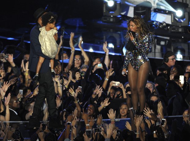 Beyonce MTV VMAs 2014