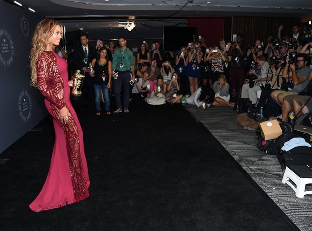 Beyonce at the VMAs 2014