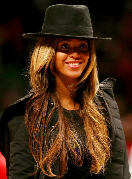 Beyoncé in hat