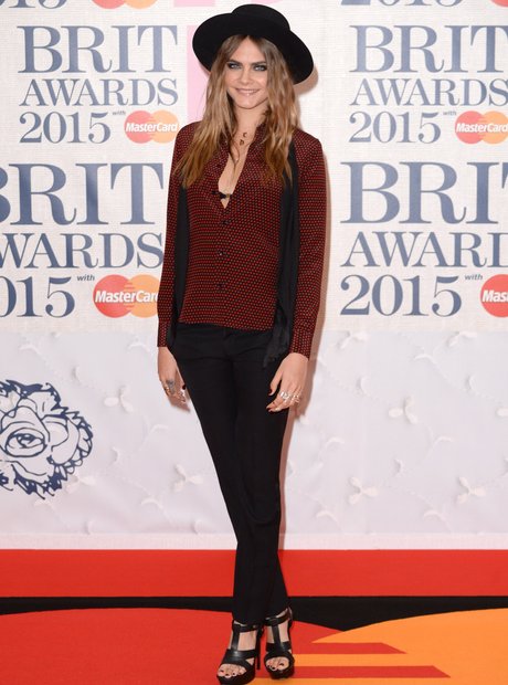 Cara Delevingne BRIT Awards Red Carpet 2015