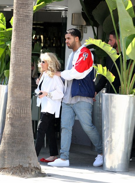Drake with his Mum
