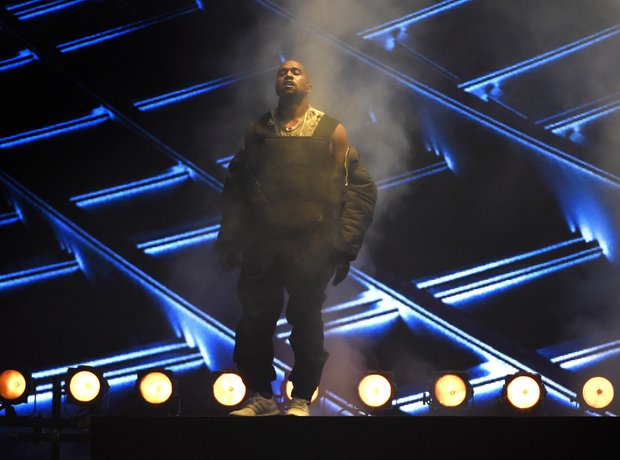 Kanye West Billboard Music Awards 2015 Performance
