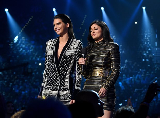 Kendall and Kylie Jenner Billboard Music Awards 20