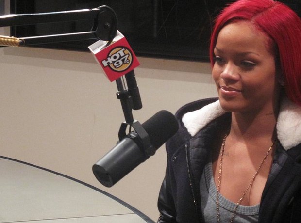 Rihanna drake dating 2011 35 år gammal kvinna dating 21 år gammal man