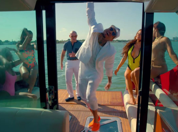 Chris Brown Pitbull Fun Video