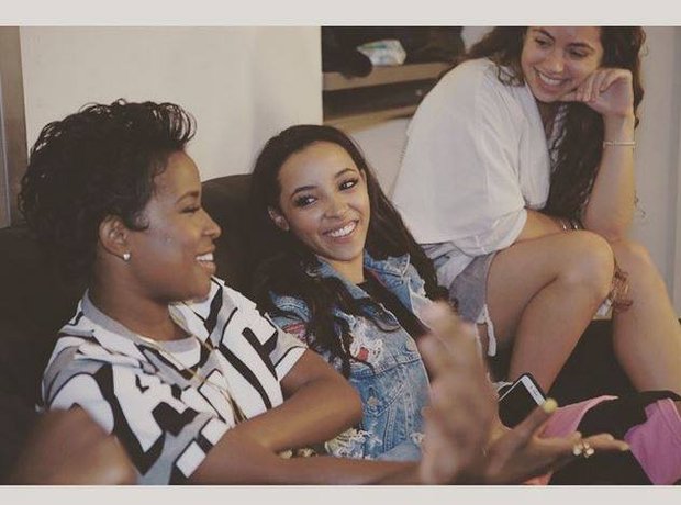 Pinkprint tour dej loaf