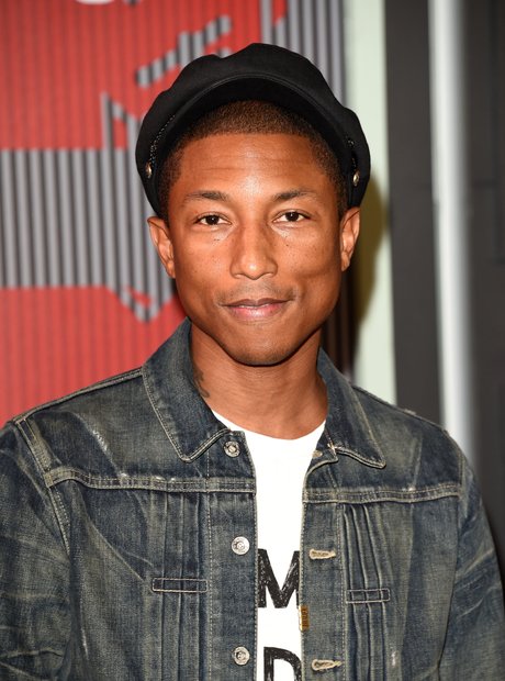 Pharrell arrives at the 2015 MTV Video Music Award