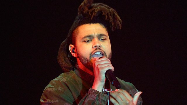 The Weeknd performs live on stage at the 2015 MTV 
