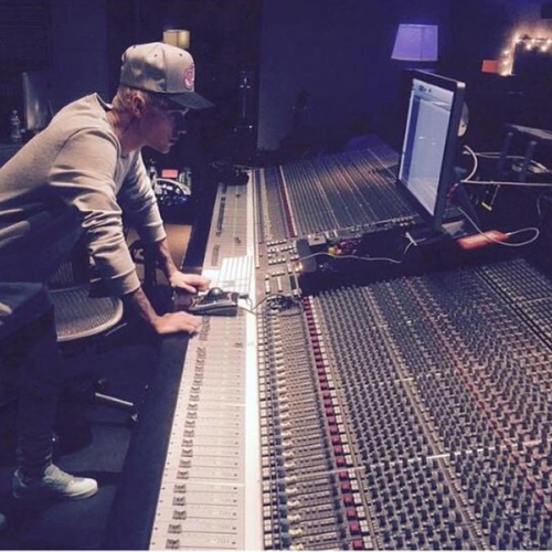 Justin Bieber in the studio 