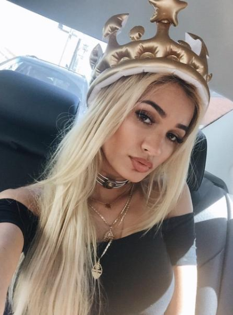 Pia Mia Crown 