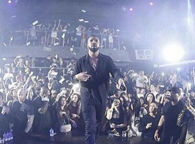 Drake  NYE 2015 