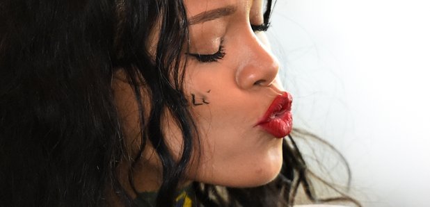 Rihanna blowing kiss
