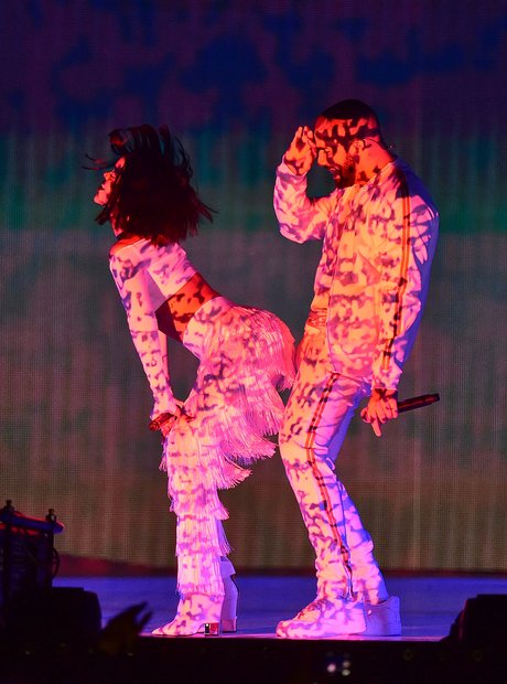 Rihanna Drake The Brit Awards 2016 Live Performanc