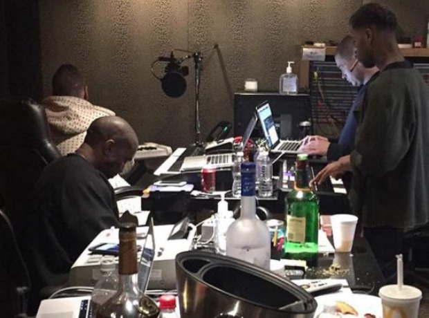 Kanye West and Kid Cudi in studio