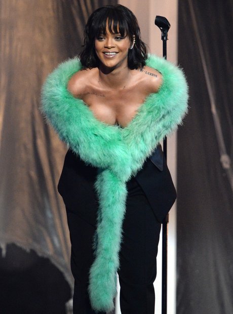 Rihanna Billboard Music Awards 2016 
