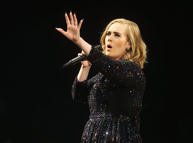 Adele Performing at Hamburg