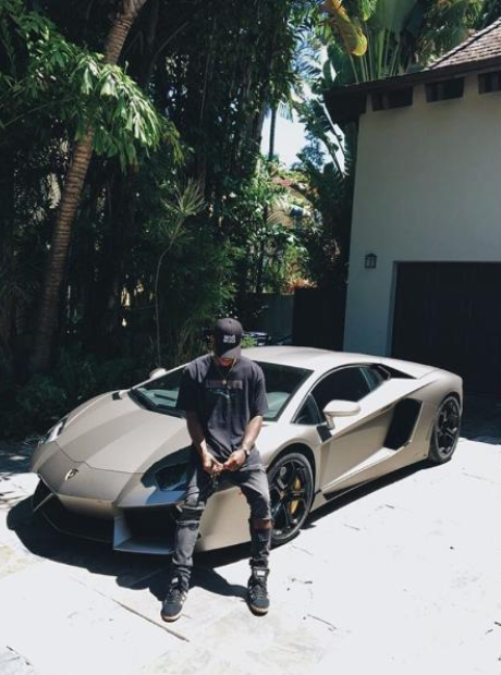 Bryson Tiller showed off his new golden Lamborghini. - 10 Instagram  Pictures... - Capital XTRA