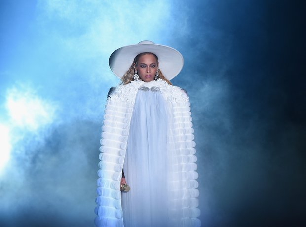 Beyonce performance MTV VMAs 2016 