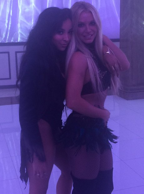 Britney Spears hints at collaboration with Tinashe