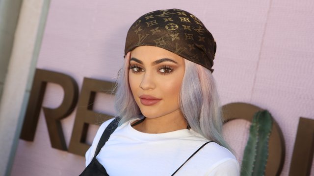 Fans Think Kylie Jenner Hiding Pregnant Stomach in Calvin Klein