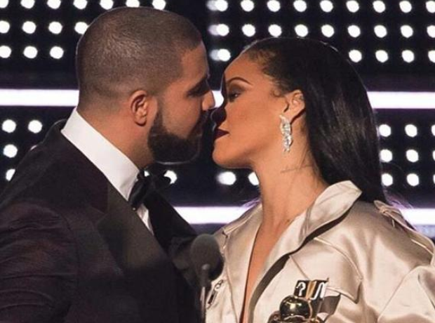 Drake and Rihanna VMAs 2016