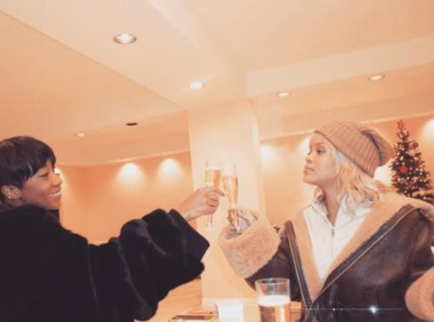 Rihanna debuts her new blonde hair with best frien