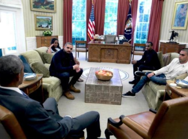 Drake visiting Obama in the White House