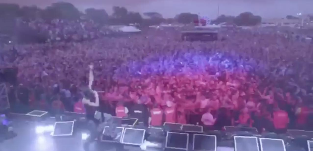 Travis Scott crowd at Soundset Festival