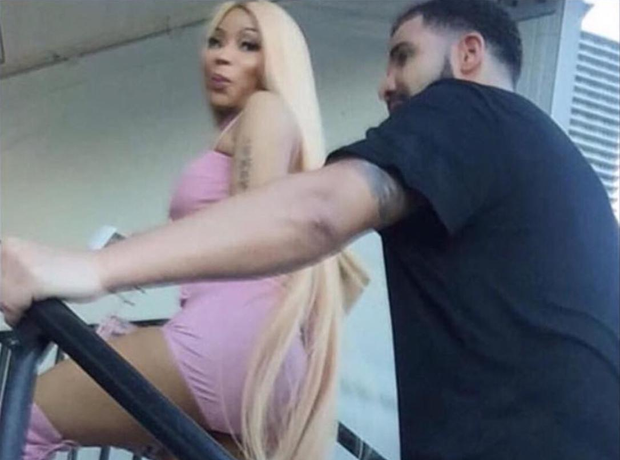 Drake Nicki Minaj Walking Upstairs
