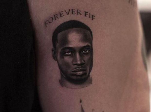 Drake gets new tattoo of Fif