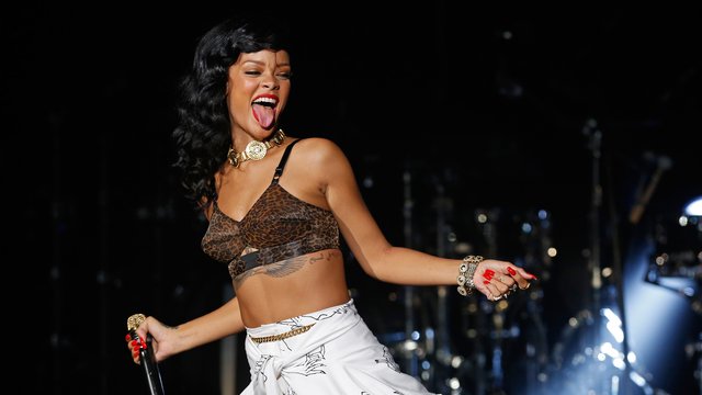 Rihanna performing