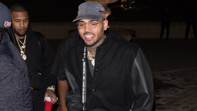 Chris Brown seen out with his new girlfriend?