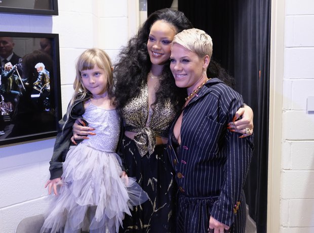 Willow Hart, Rihanna and P!nk