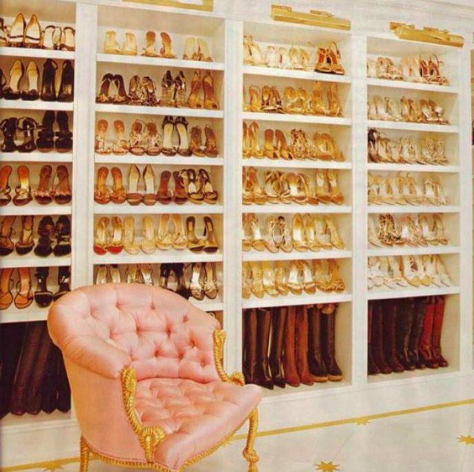 Mariah Carey closet