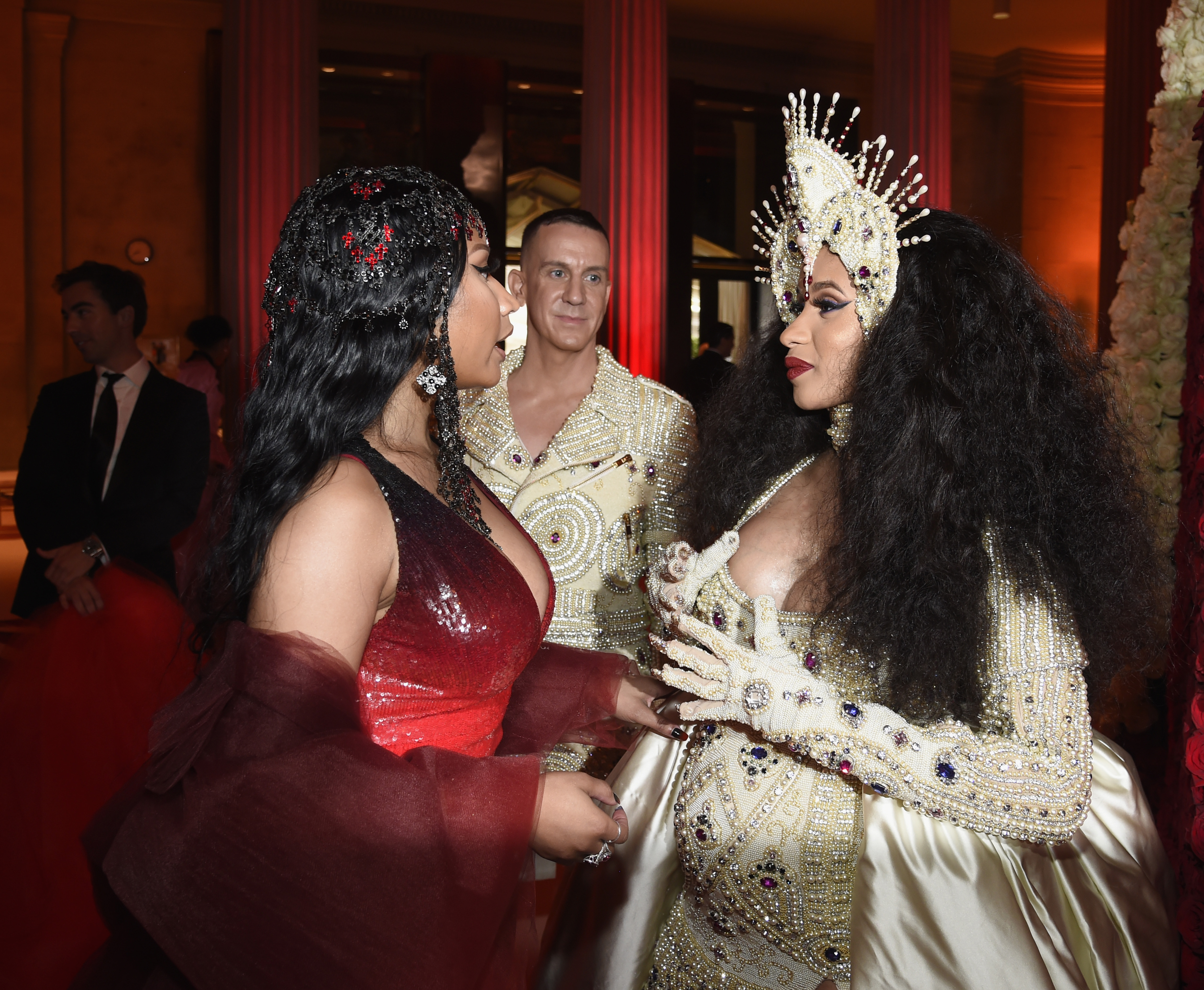 Nicki Minaj Cardi B Pictured Together At Met Gala Following Feud Capital Xtra